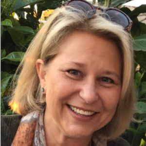 Meet your Posher, Lori